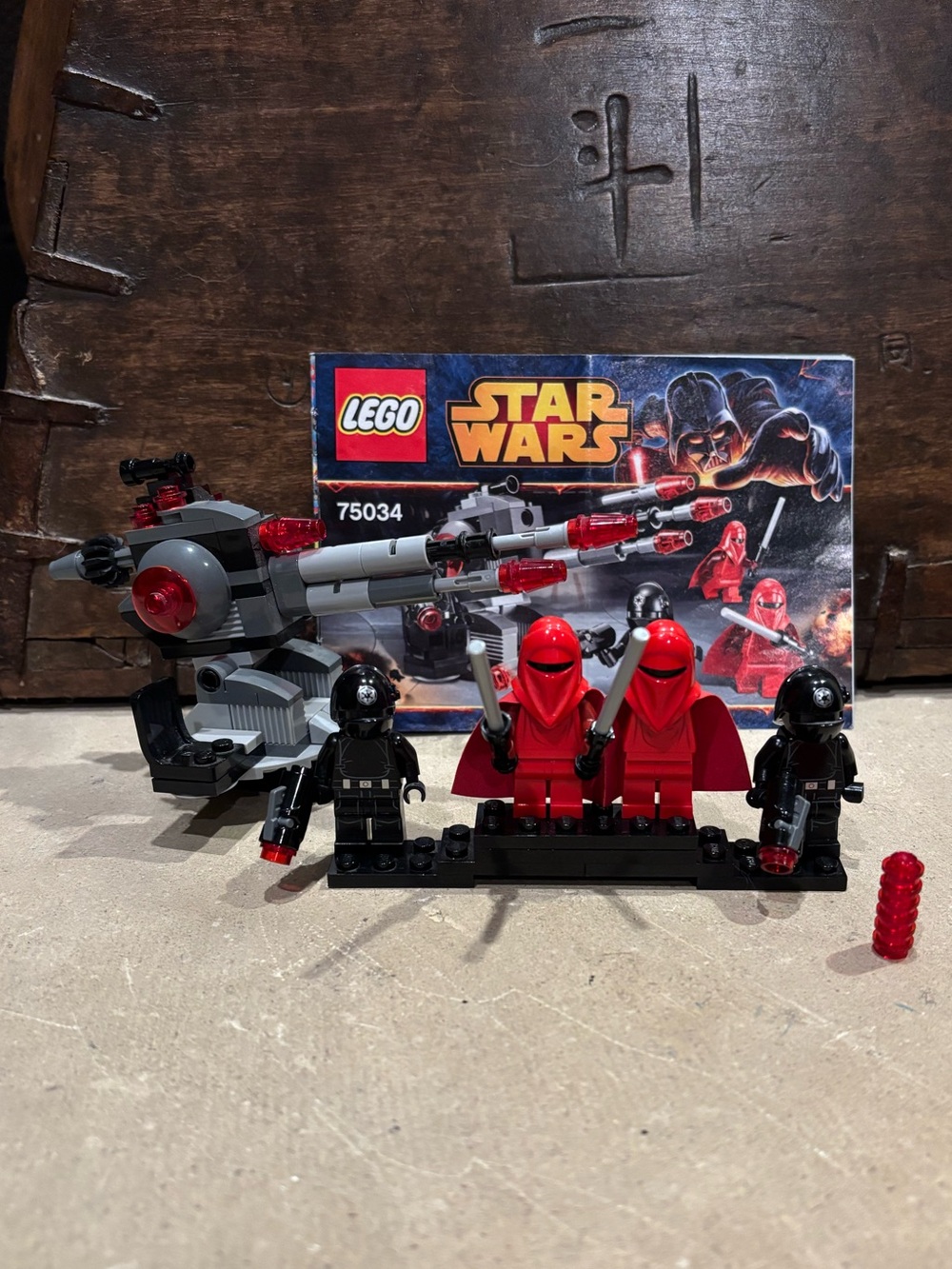 LEGO Star Wars Imperial Royal Guard & Imperial Gunner Minifigures from set 75034